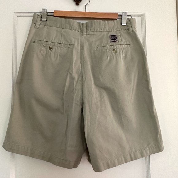Columbia Women's Khaki Chino Shorts Size 12 - Picture 2 of 3